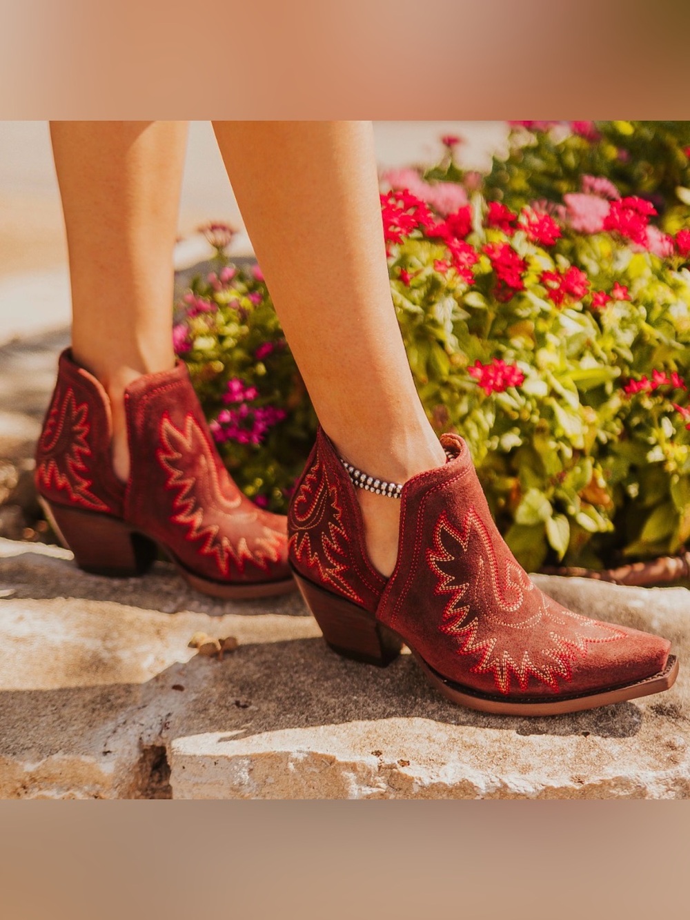 Ariat Womens Weathered Red Dixon Ankle Boots 10038343 size 8.5